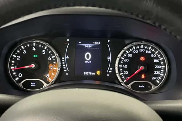 Jeep Renegade (2017) thumbnail 6