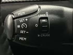 Peugeot 2008 (2022) thumbnail 21