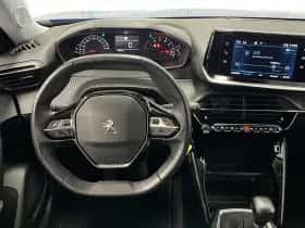 Peugeot 2008 (2022) thumbnail 5