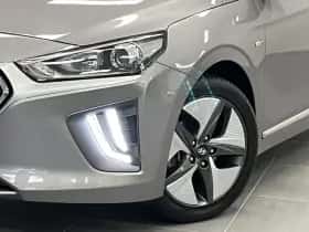 Hyundai Ioniq (2021) thumbnail 11