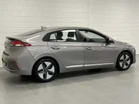 Hyundai Ioniq (2021) thumbnail 4