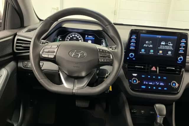 Hyundai Ioniq (2021) thumbnail 5