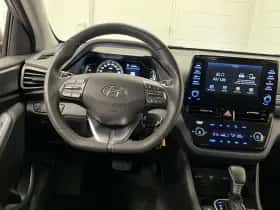 Hyundai Ioniq (2021) thumbnail 5