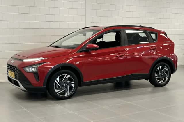 Hyundai Bayon (2023) thumbnail 3