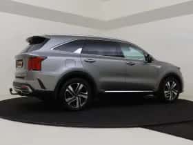 Kia Sorento (2023) thumbnail 3