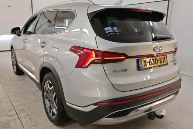 Hyundai Santa Fe (2023) thumbnail 6