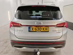 Hyundai Santa Fe (2023) thumbnail 7