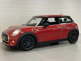MINI One (2017) thumbnail 3