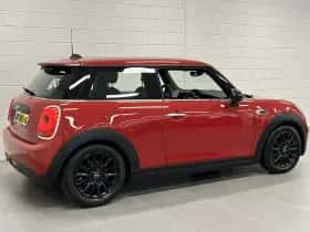 MINI One (2017) thumbnail 4