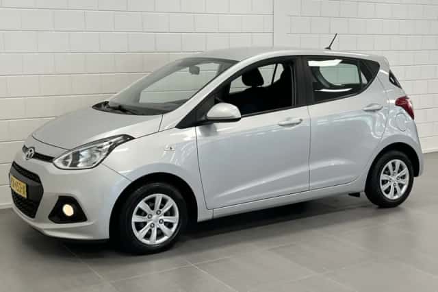 Hyundai i10 (2017) thumbnail 3