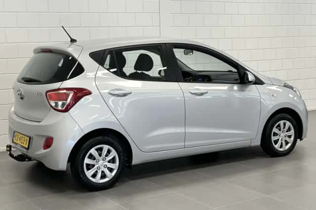 Hyundai i10 (2017) thumbnail 4