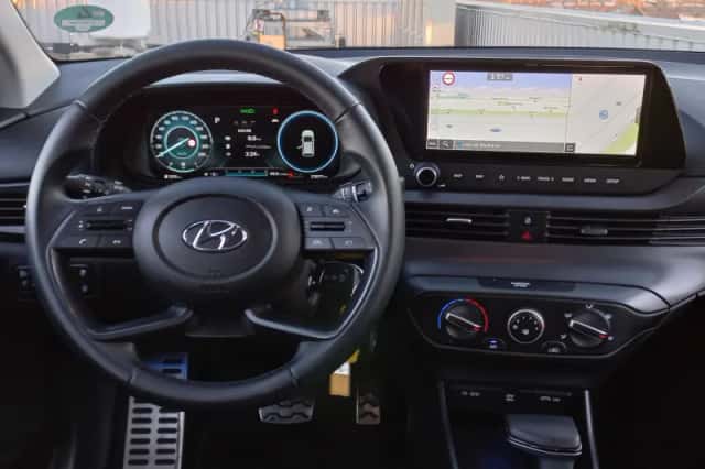 Hyundai Bayon (2022) thumbnail 5