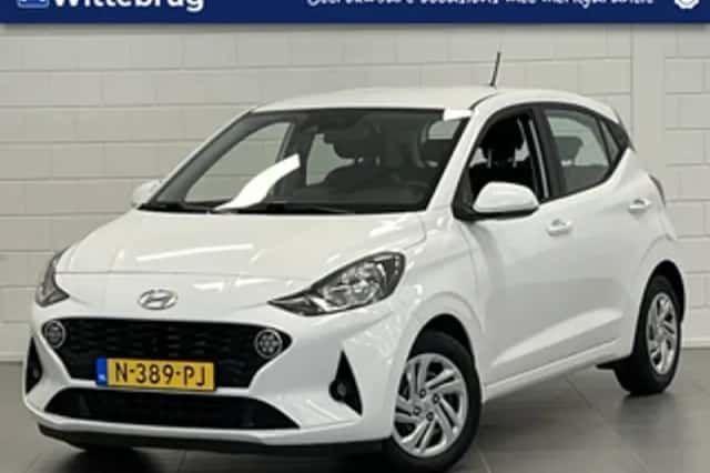 Hyundai i10 (2022) thumbnail 1
