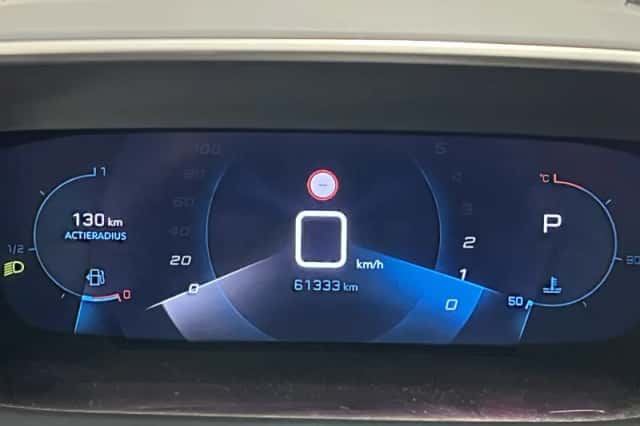 Peugeot 208 (2023) thumbnail 6