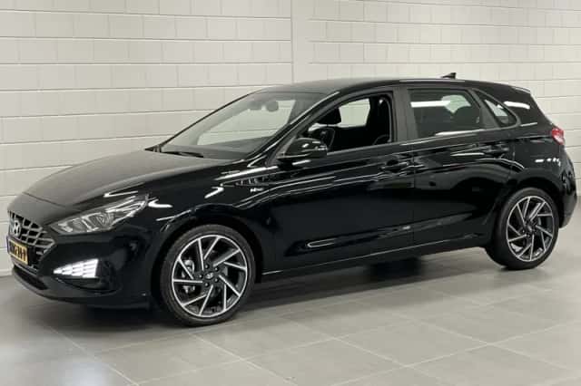 Hyundai i30 (2025) thumbnail 2
