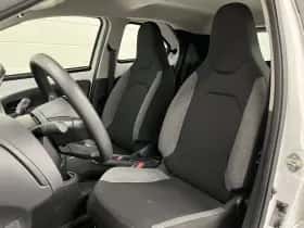 Toyota Aygo (2023) thumbnail 15