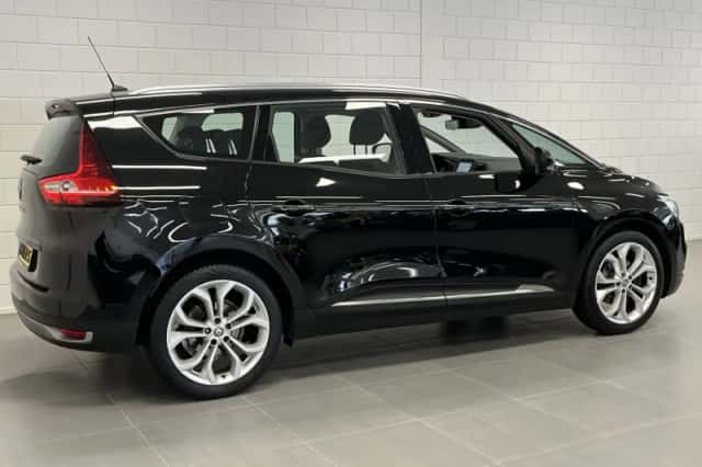 Renault Grand Scénic (2017) thumbnail 4