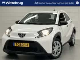Toyota Aygo (2023) thumbnail 1