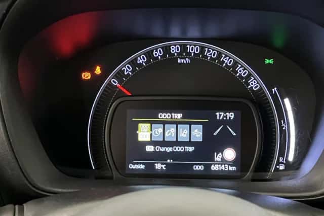 Toyota Aygo (2023) thumbnail 6