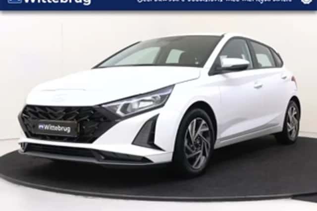 Hyundai i20 (2025) thumbnail 1
