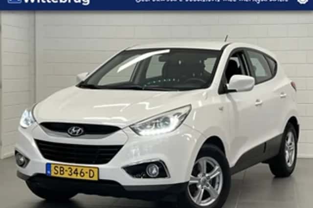 Hyundai ix35 (2015) thumbnail 1