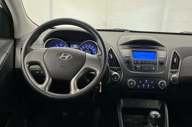 Hyundai ix35 (2015) thumbnail 5