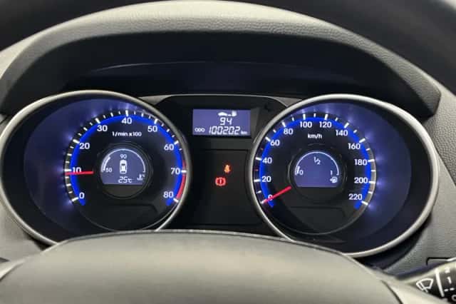 Hyundai ix35 (2015) thumbnail 6