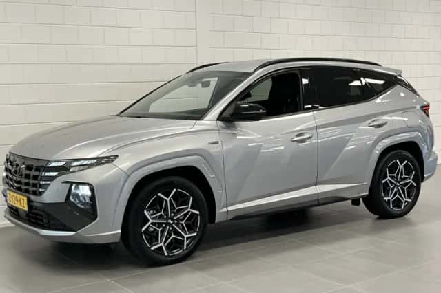 Hyundai Tucson (2024) thumbnail 3