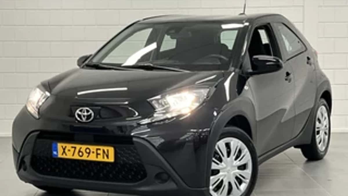 Toyota Aygo (2023) — foto 1