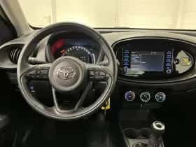 Toyota Aygo (2023) thumbnail 5