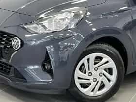 Hyundai i10 (2021) thumbnail 11