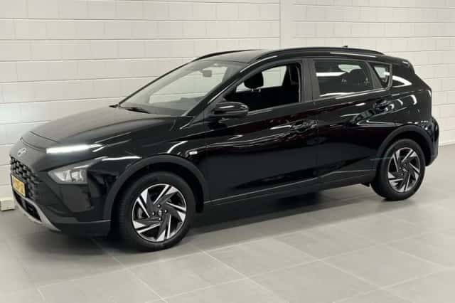 Hyundai Bayon (2022) thumbnail 3