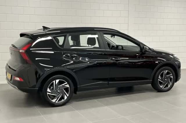 Hyundai Bayon (2022) thumbnail 4