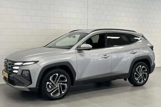 Hyundai Tucson (2025) thumbnail 3