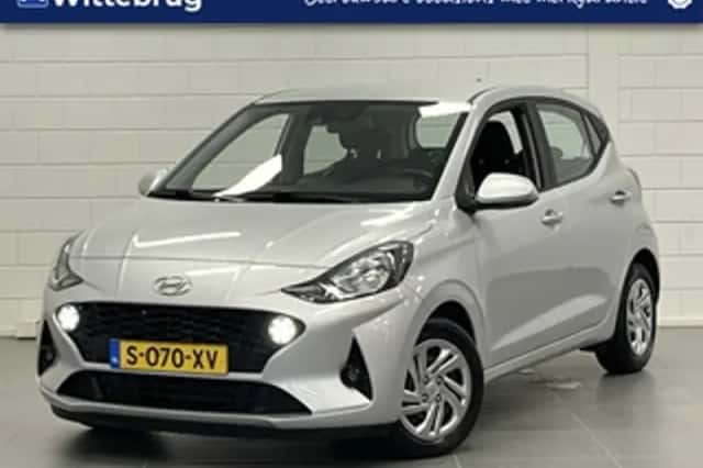 Hyundai i10 (2023) thumbnail 1