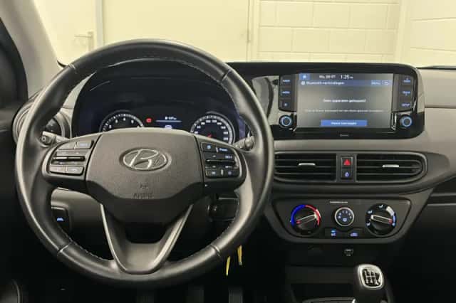 Hyundai i10 (2023) thumbnail 5