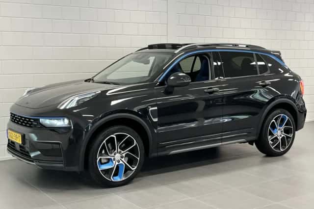 Lynk & Co 01 (2022) thumbnail 3
