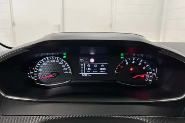Peugeot 208 (2023) thumbnail 6