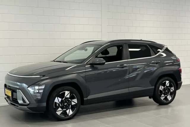Hyundai Kona (2024) thumbnail 3