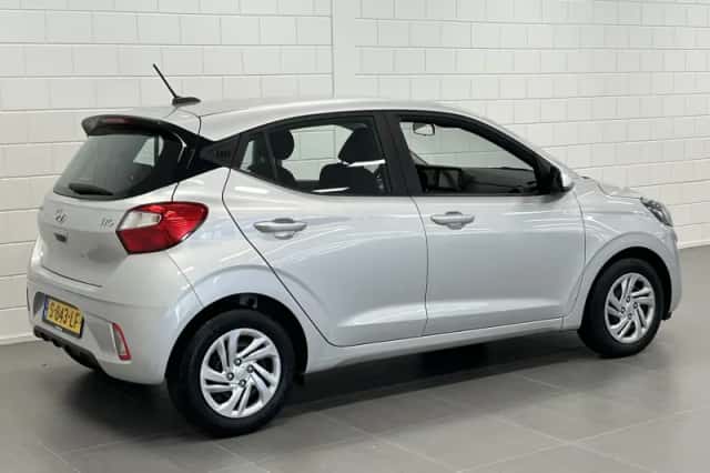 Hyundai i10 (2023) thumbnail 4