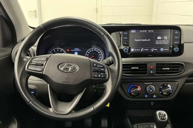 Hyundai i10 (2023) thumbnail 5