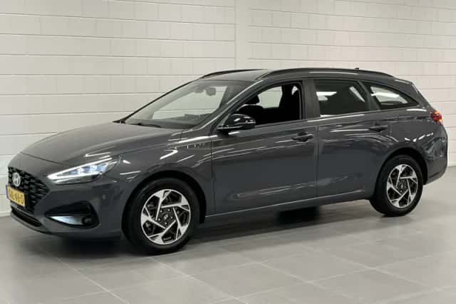 Hyundai i30 (2024) thumbnail 3