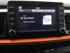 Kia Stonic (2020) thumbnail 16