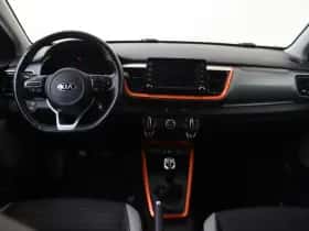 Kia Stonic (2020) thumbnail 5