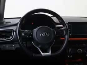 Kia Stonic (2020) thumbnail 6