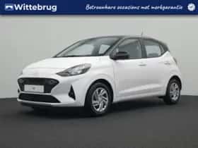 Hyundai i10 (2023) thumbnail 1