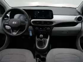 Hyundai i10 (2023) thumbnail 3