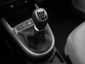 Hyundai i10 (2023) thumbnail 24
