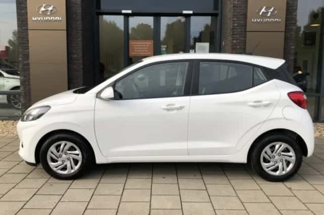 Hyundai i10 (2023) thumbnail 4