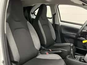 Toyota Aygo (2023) thumbnail 18
